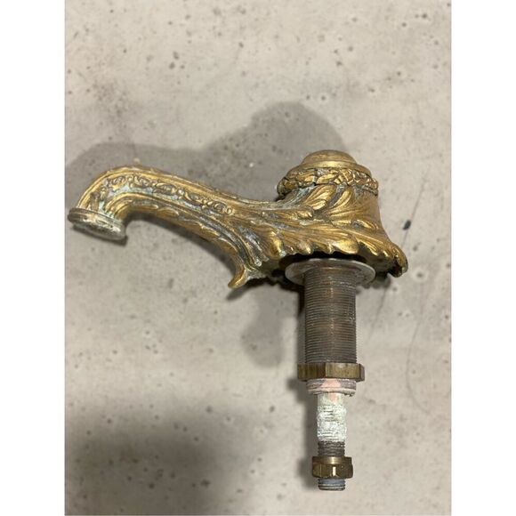 Antique Wagner Gilt Bronze Acanthus Faucet Sink - Picture 1 of 7